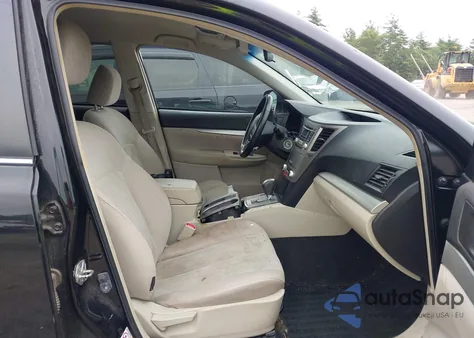 2013 Subaru Outback 2.5I Premium z USA, uszkodzony, nr VIN 4S4BRBCC6D3291216